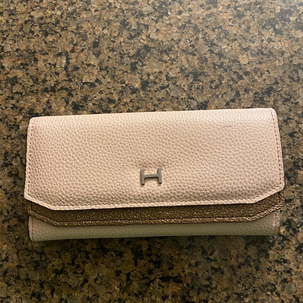 Halston Trendy wallet